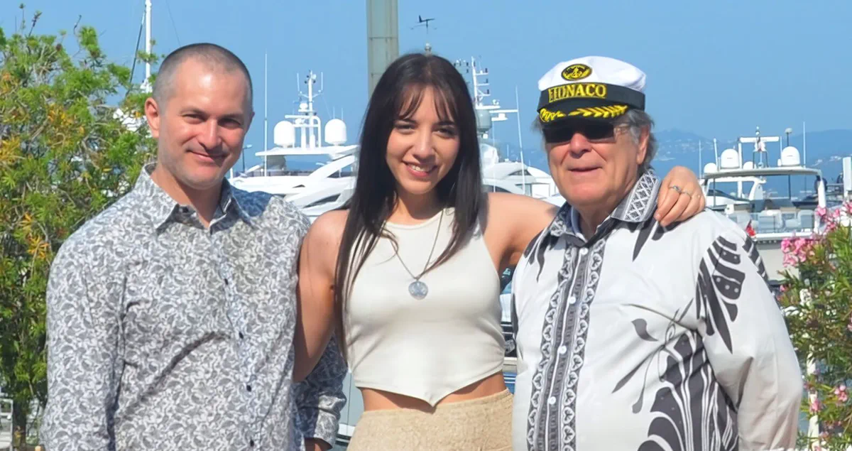 Cécile Lo Bianco, Richard et Stéphane Catalanotti posent ensemble